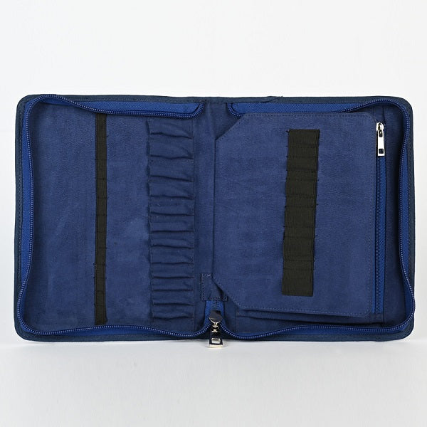 Case for Interchangeable Knitting Needles and Cords.