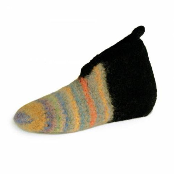 Slippers by Laines du Nord