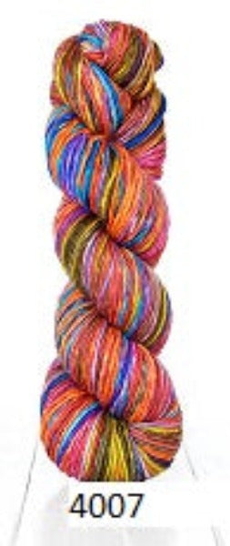 Uneek Worsted Yarn from Urth Yarns. color #4007