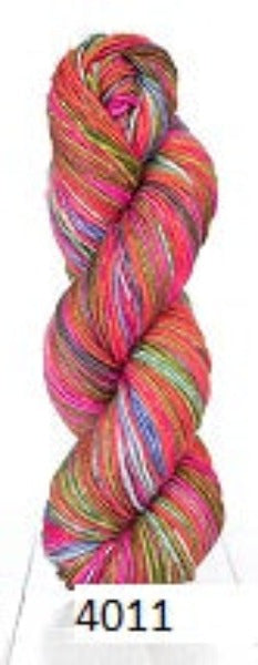 Uneek Worsted Yarn from Urth Yarns. color #4011