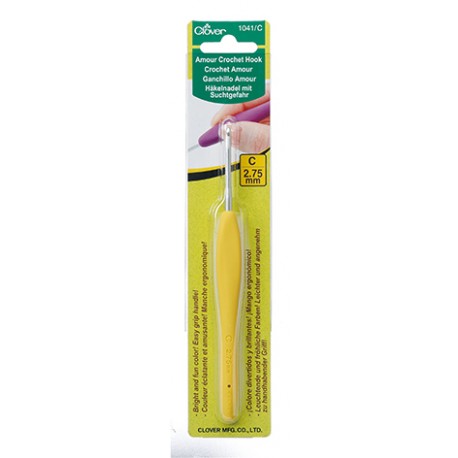 Clover Amour Crochet Hook in size C. #1041C