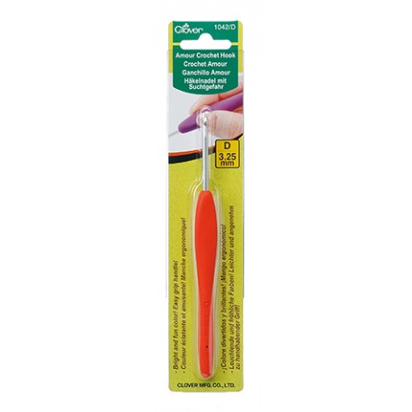 Clover Amour Crochet Hook in size D.  #1042D